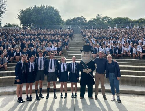 FAK vereer Menlopark vir moedertaalmylpaal
