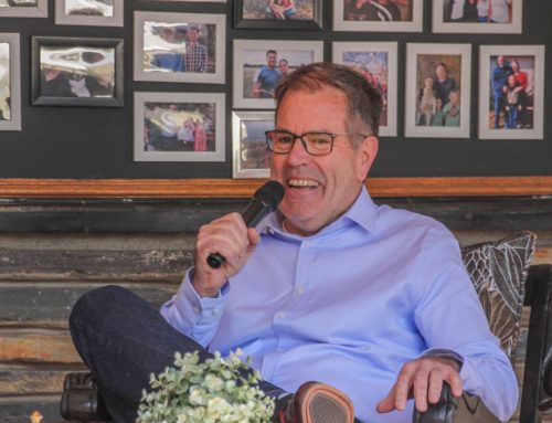 Kemp skep hoop met Tapas vir die reis